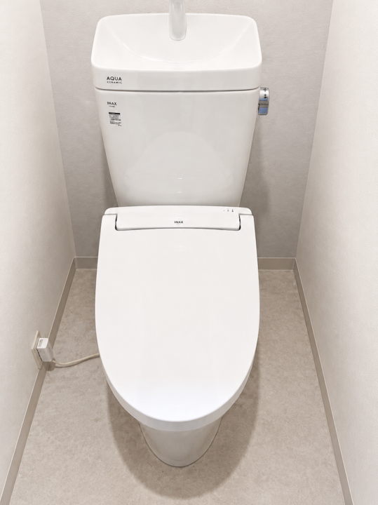 ピュアホワイトのアメージュ便器とKA31Aを組み合わせた施工事例の施工後写真1